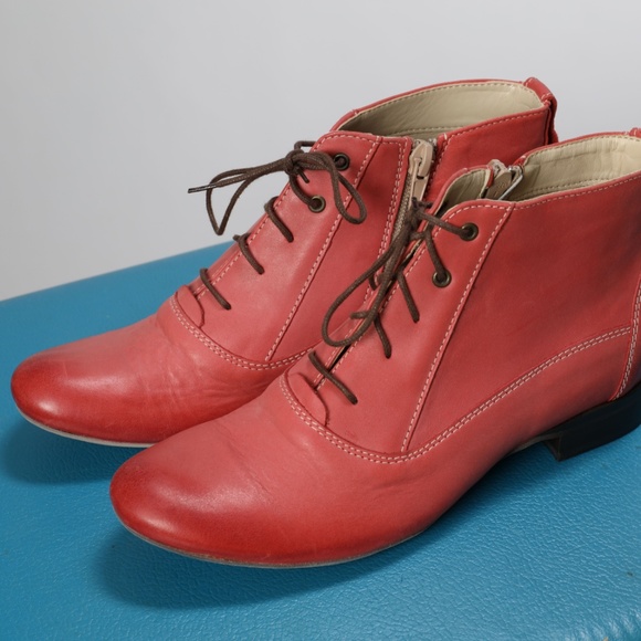 NWOT Pink/Red Leather Shoes-size 36 (6,5) - Picture 2 of 4
